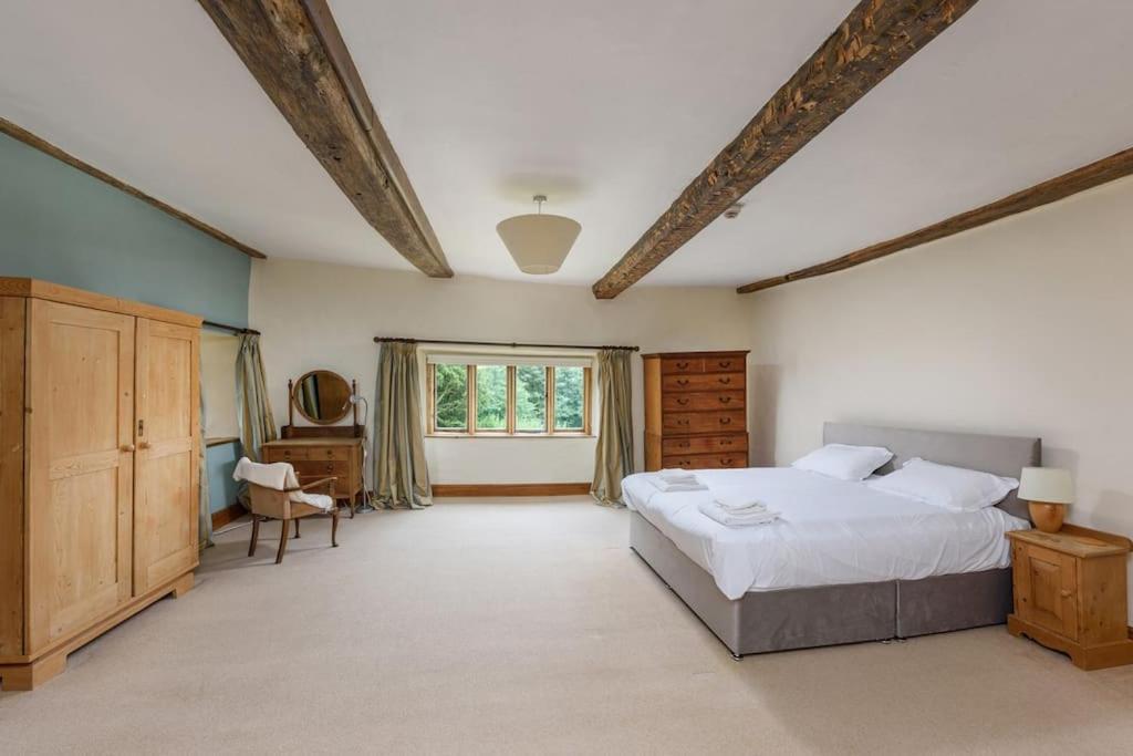 10 Bed Stunning House In Village, With Hot Tub Ovingham 外观 照片